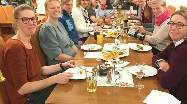 Gemeinsames Abendessen | © Kati Schäfer