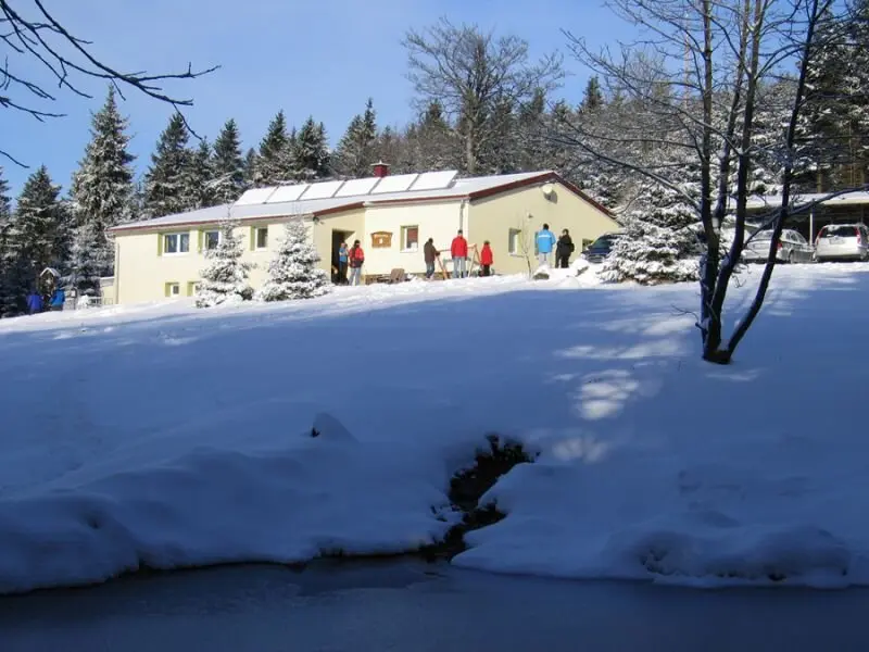 Die Hütte im Winter | © DAV Beckum